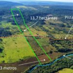 Plano terreno 13,7 hectáreas La Colmena Paraguay con contorno y arroyo